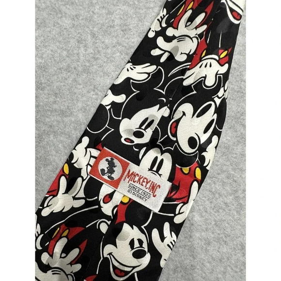 Disney Mickey Inc Mickey Mouse Face‎ Expressions Mens Black White 100% Silk Tie - Picture 4 of 7